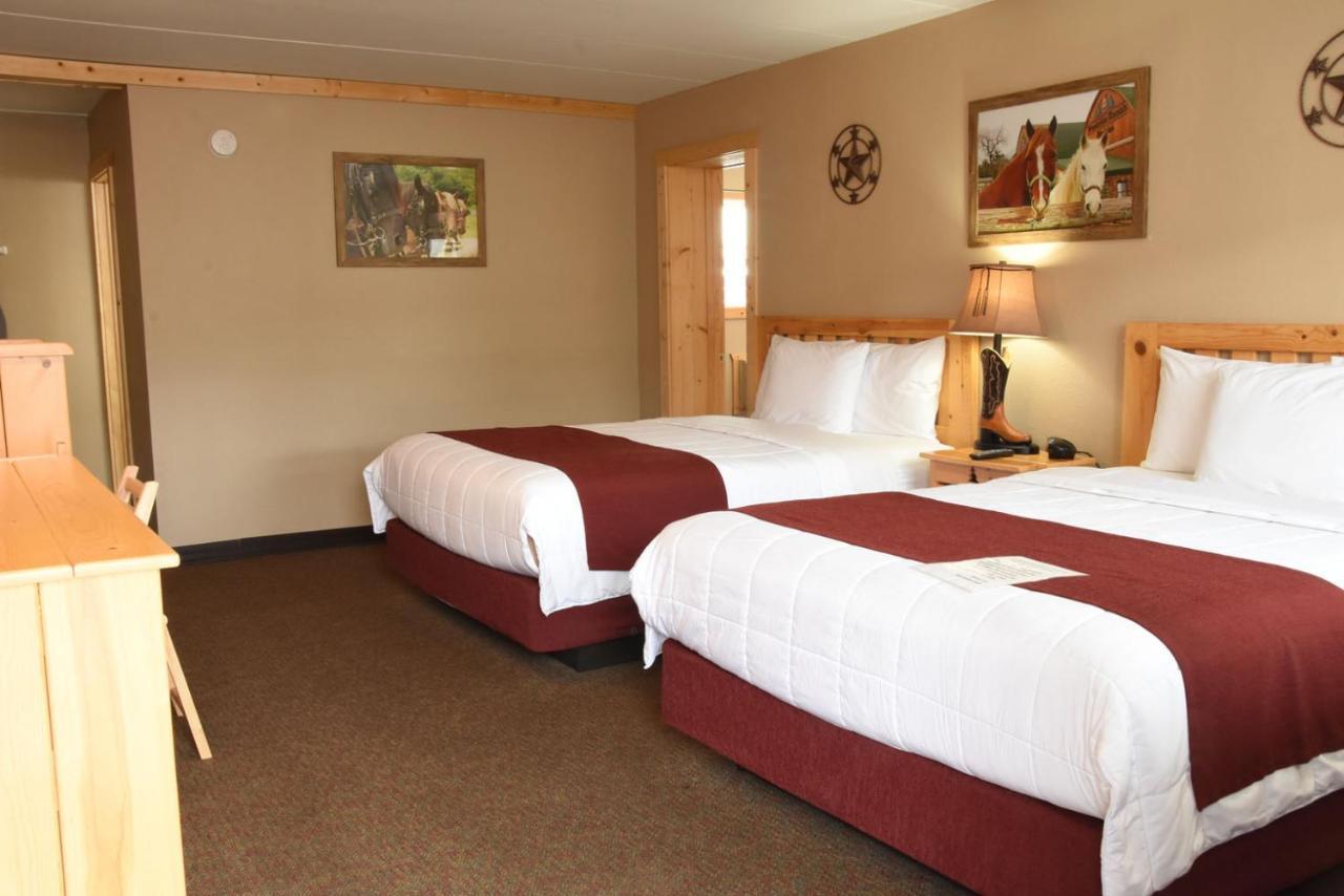 Woodside Dells Hotel & Suites Wisconsin Dells Exterior foto