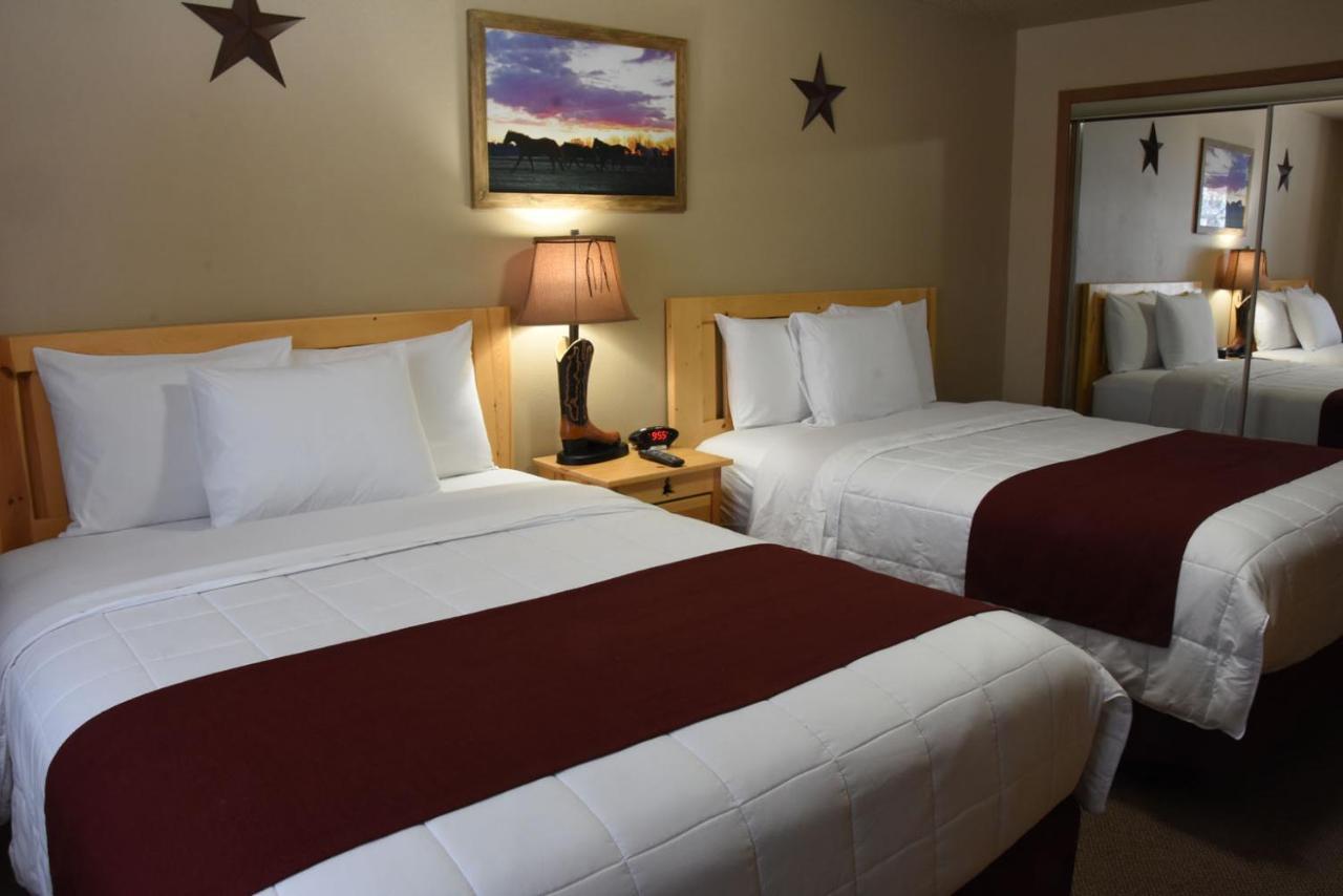 Woodside Dells Hotel & Suites Wisconsin Dells Exterior foto